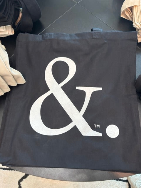 & Tote (Black)